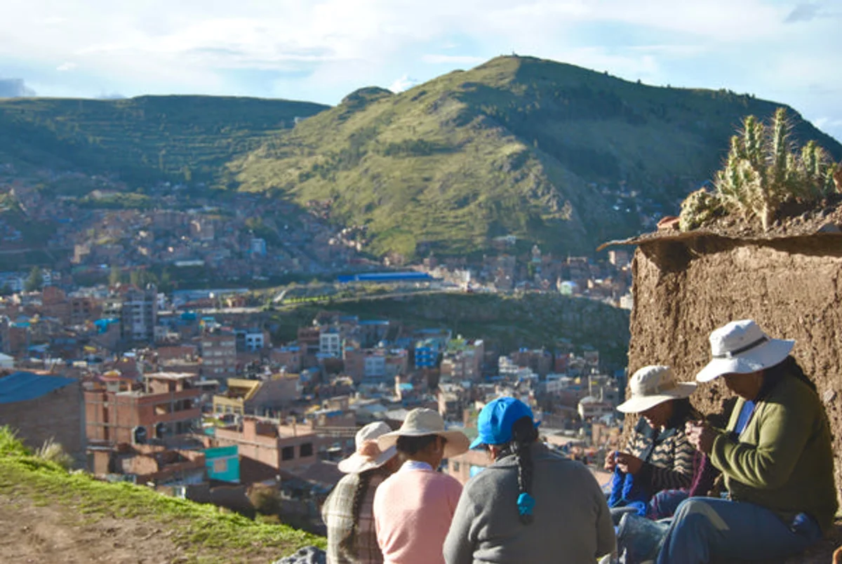 Peruvian artisan community